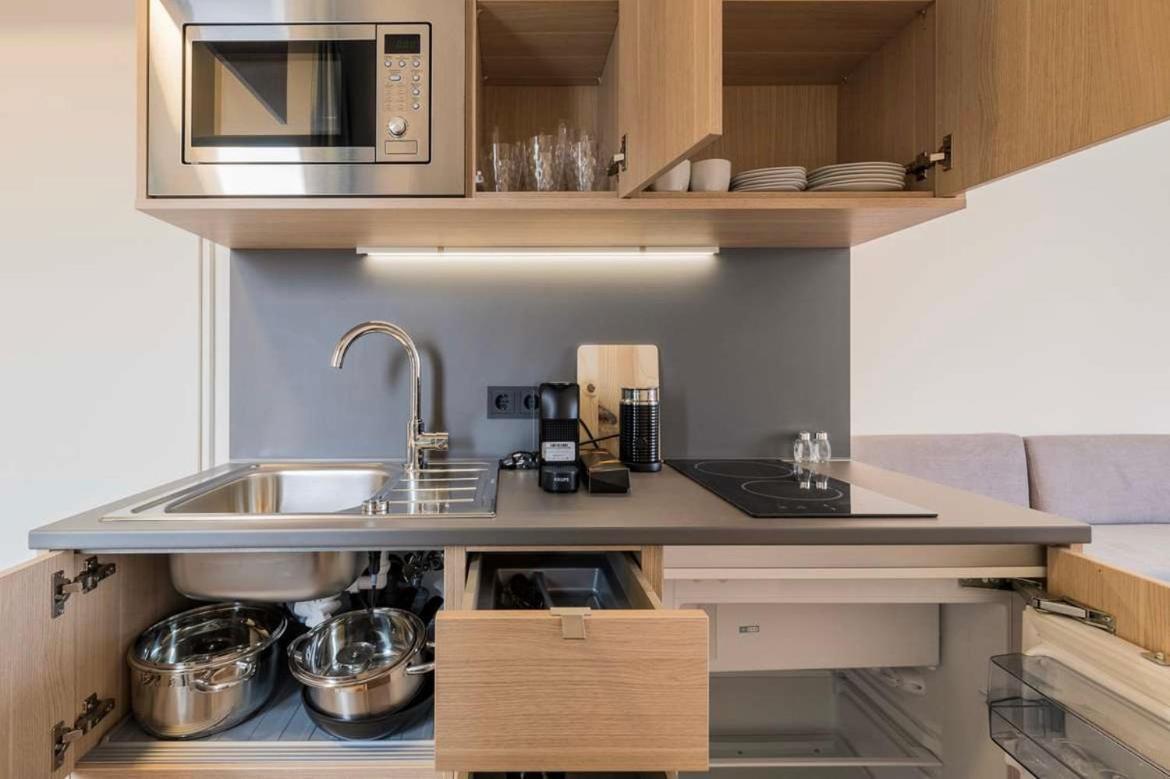 Studio Apartment Uber Den Wolken Берлин Екстериор снимка